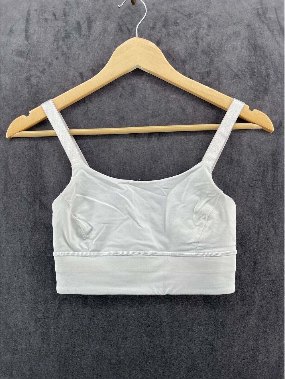 Lululemon Women’s Sports Bra White Size 4 Adjustable‎ Straps Medium Support